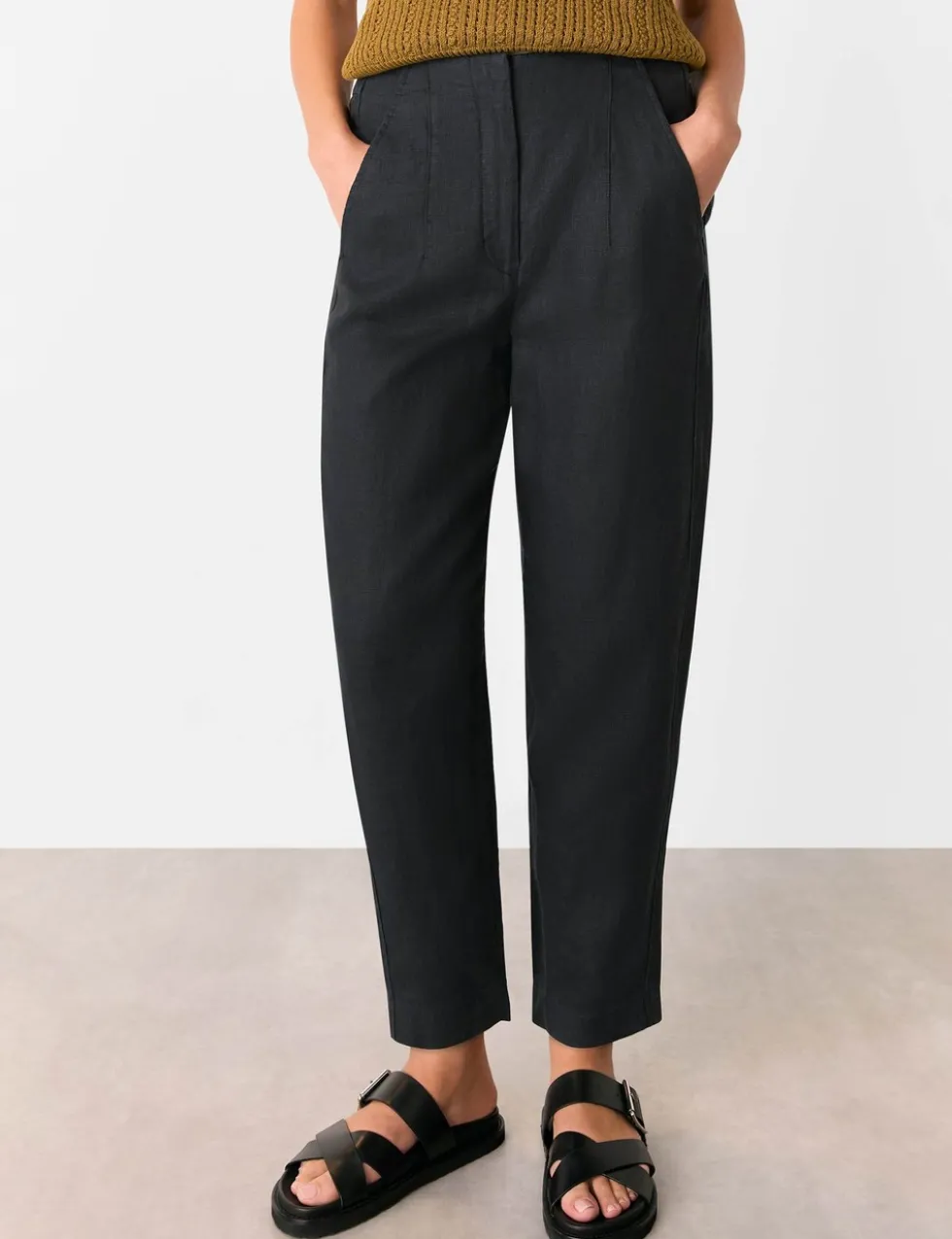 Pure Linen Barrel Leg Ankle Grazer Trousers