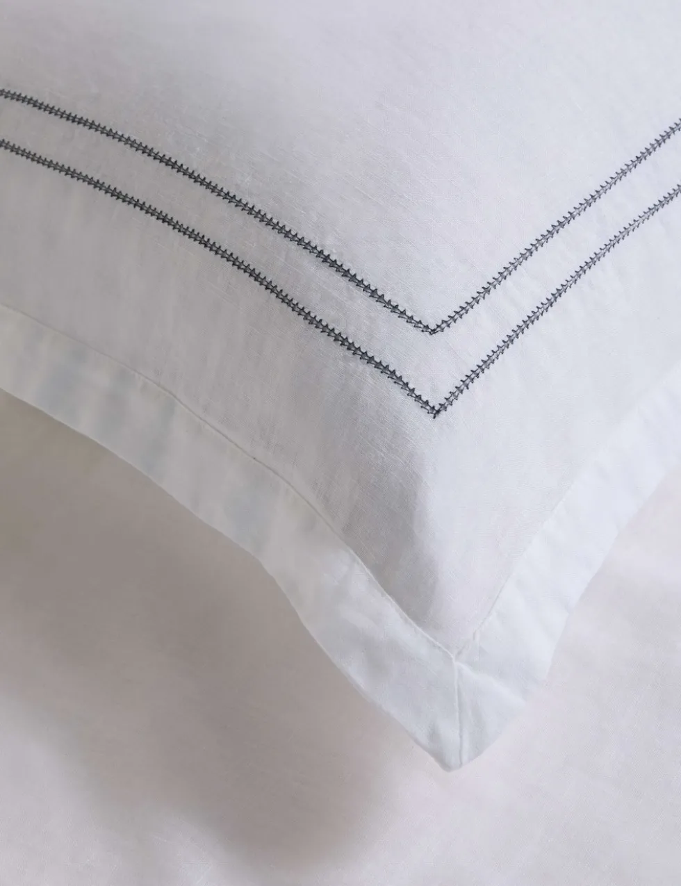Pure Linen Embroidered Bedding Set