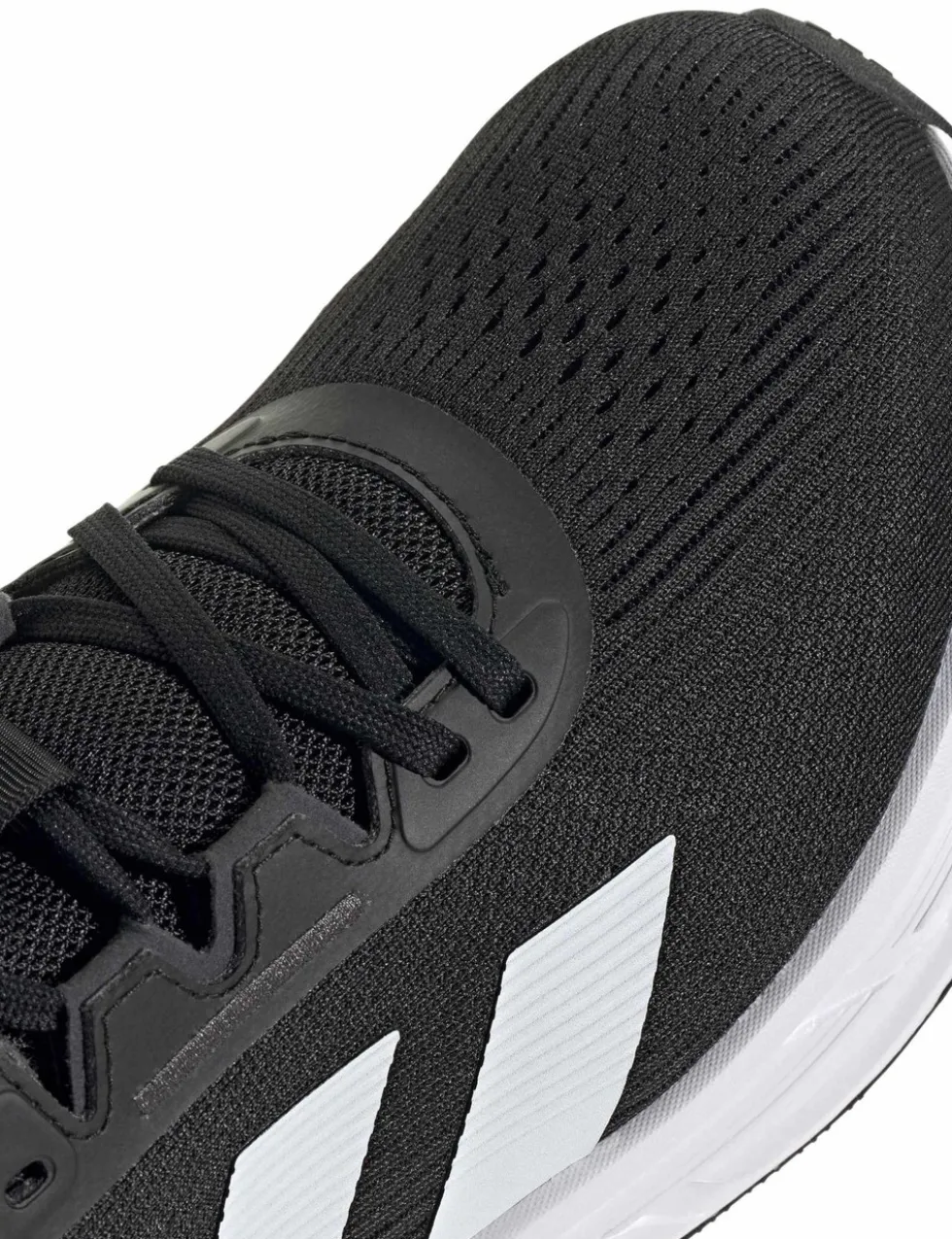 Questar 3 Running Trainers