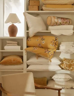 Quilted Scallop Bedspread
