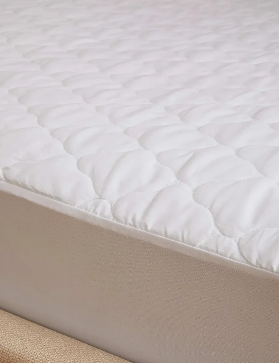 Quilted Waterproof Mattress Protector