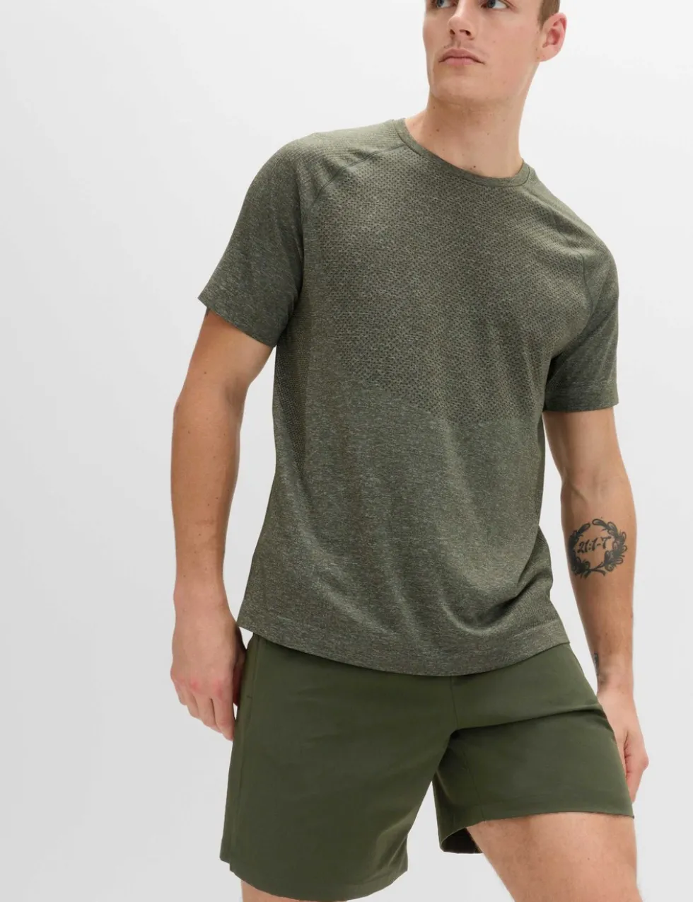 Regular Fit 7 Inch Stretch Sports Shorts