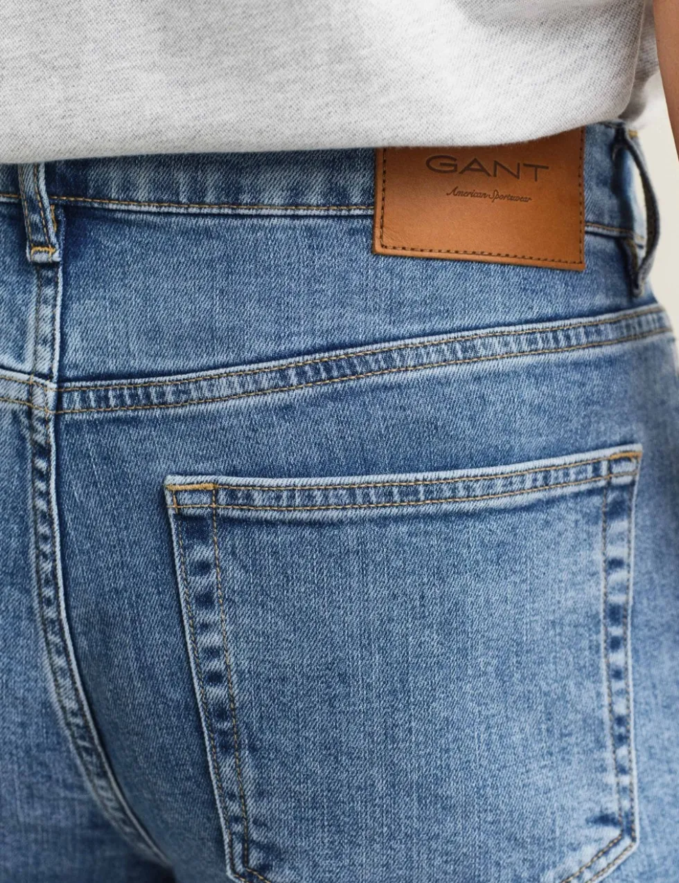 Regular Fit Clean Wash 5 Pocket Jeans
