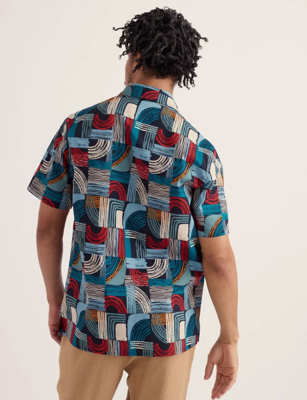 Regular Fit Geometric Short Sleeve Shirt