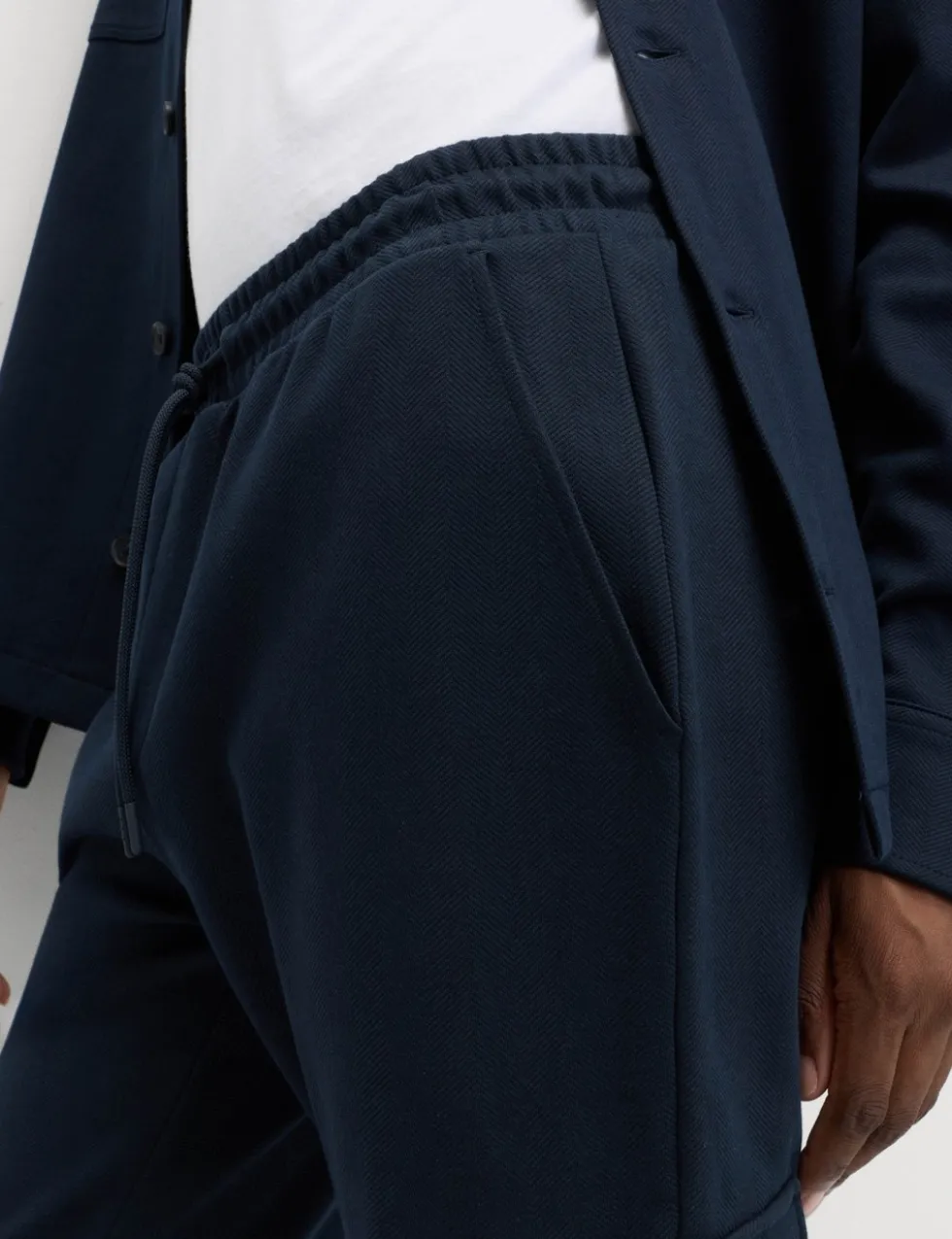Regular Fit Herringbone Cargo Joggers