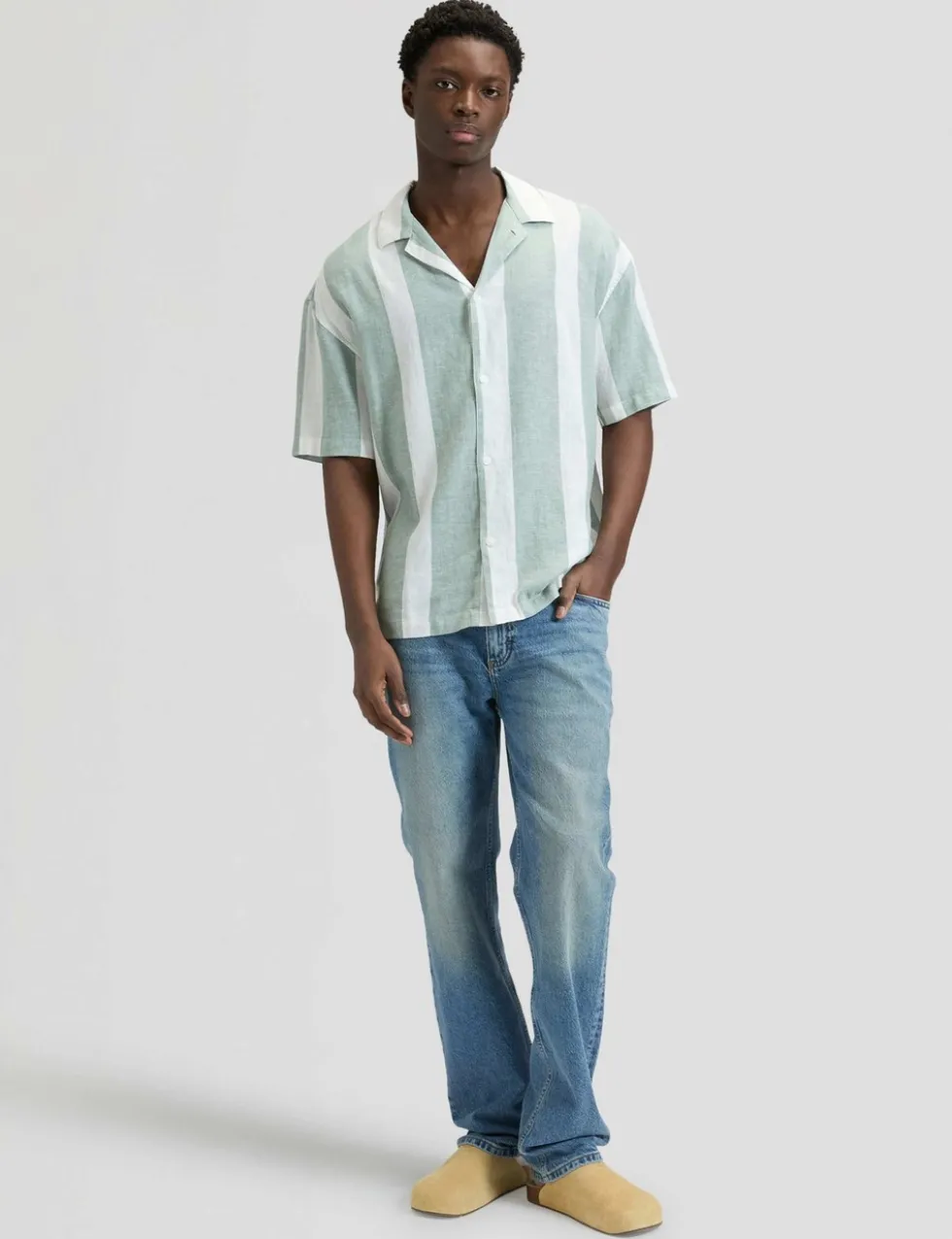Regular Fit Linen Rich Striped Short Sleeve Shirt