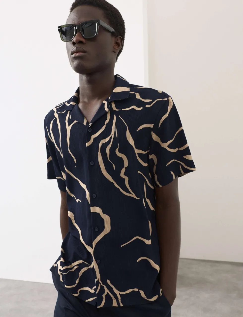 Regular Fit Printed Short Sleeve Shirt