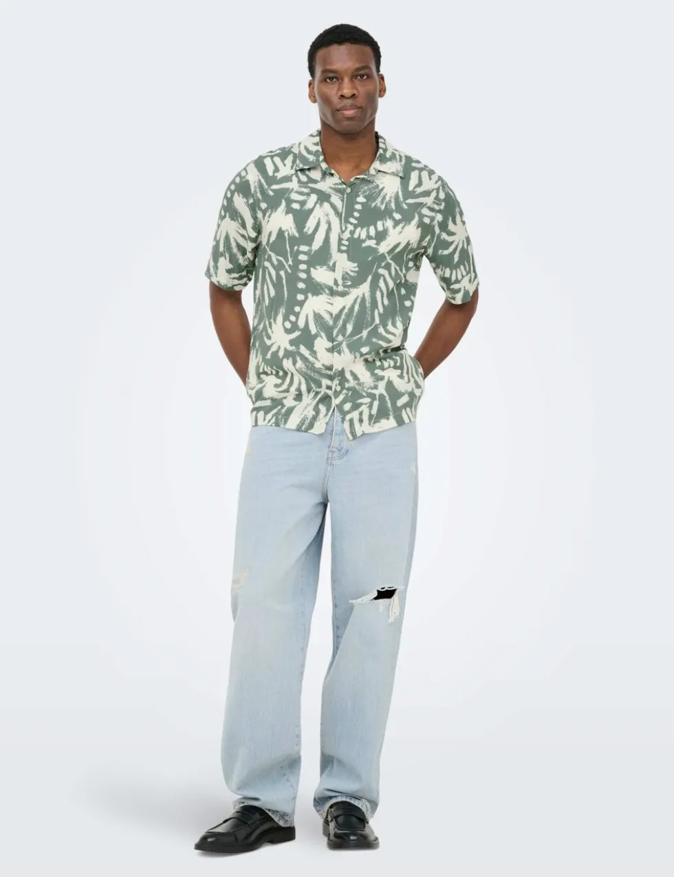 Regular Fit Printed Short Sleeve Shirt