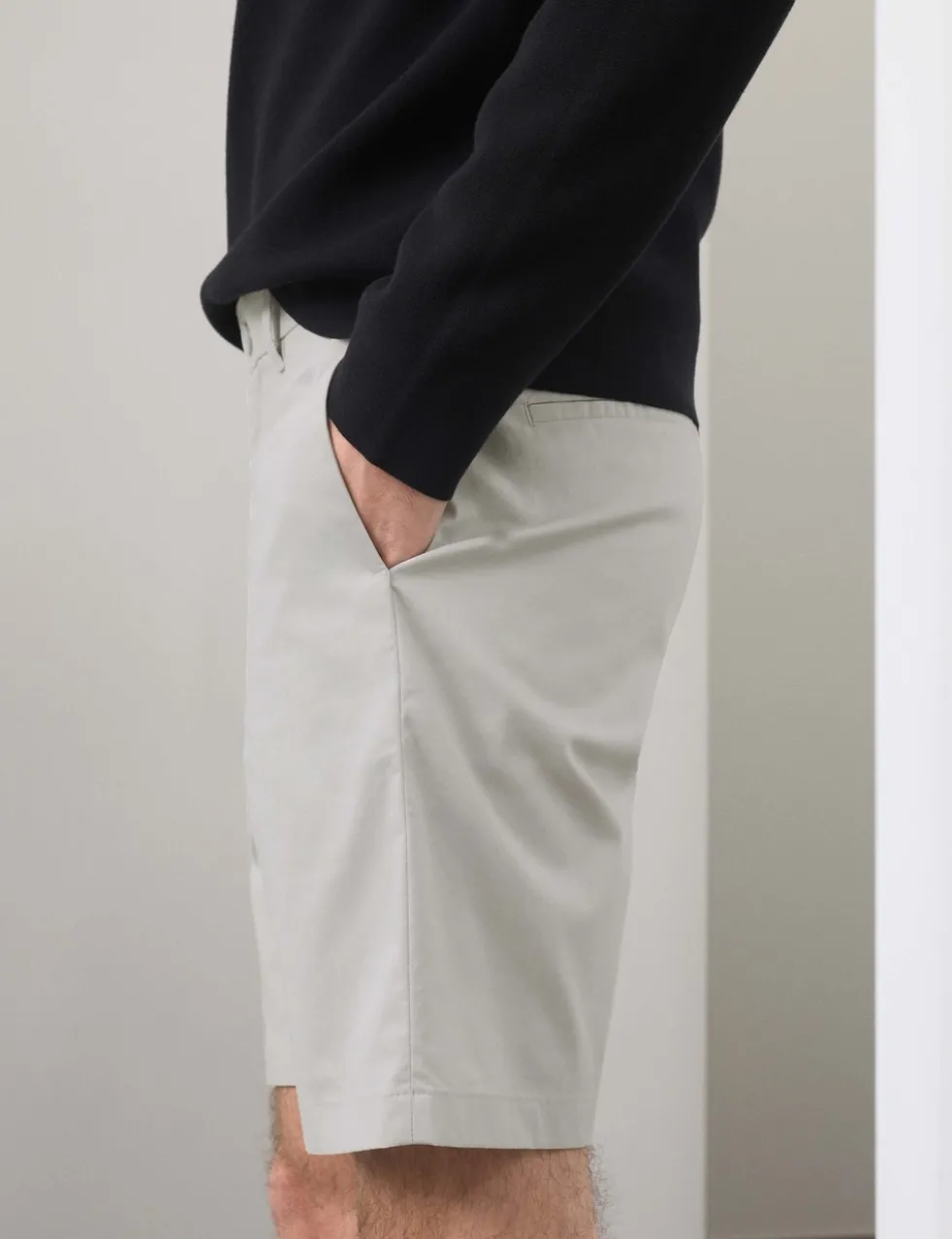 Regular Fit Super Lightweight Chino Shorts