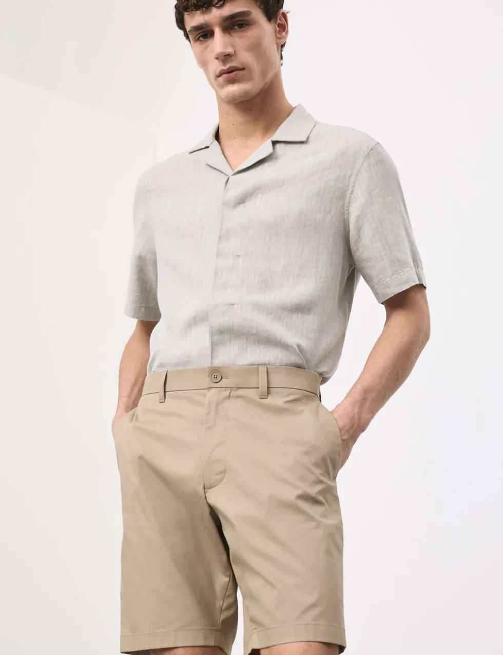 Regular Fit Super Lightweight Chino Shorts