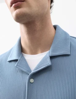 Regular Fit Textured Short Sleeve Shirt