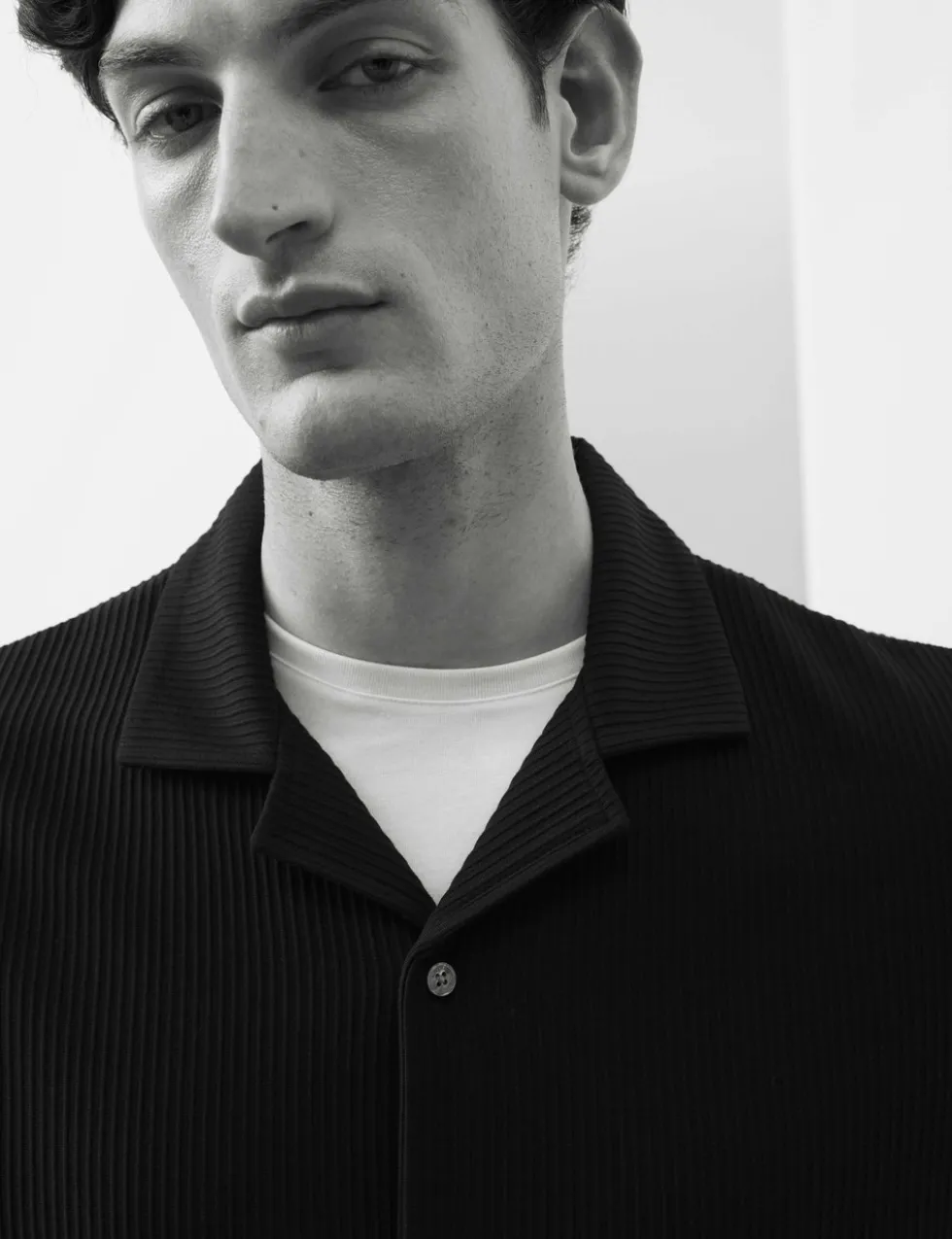 Regular Fit Textured Short Sleeve Shirt