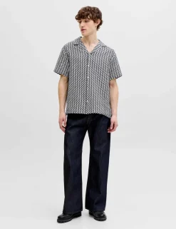 Relaxed Fit Revere Collar Short Sleeve Shirt