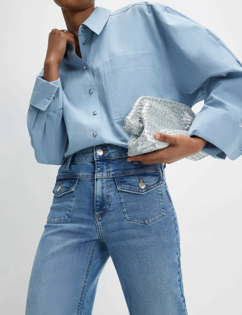Relaxed High Waisted Flared Jeans