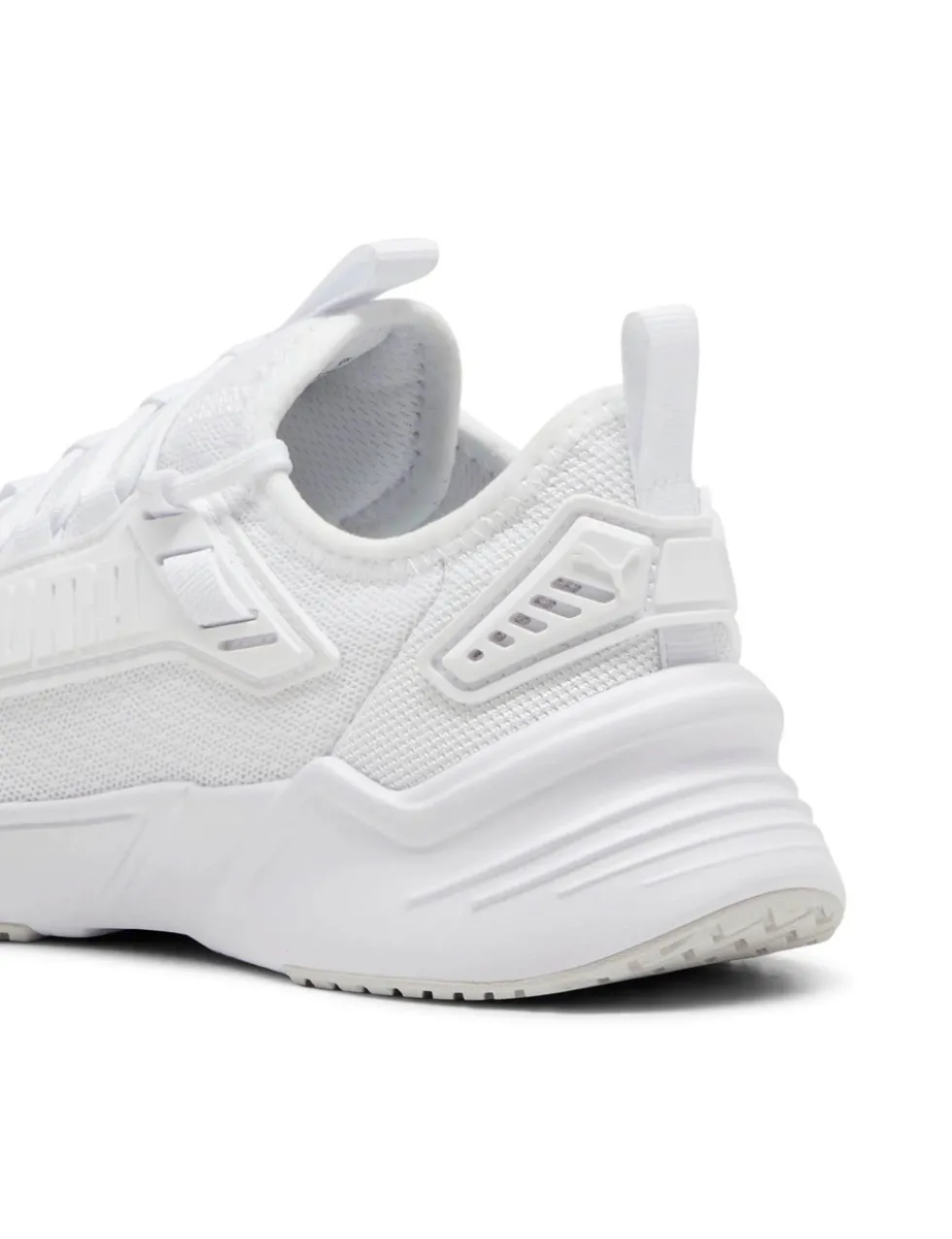 Retaliate 3 Sports Trainers