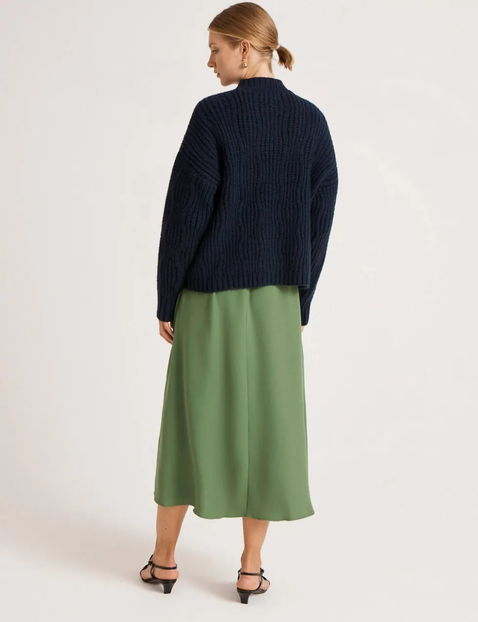 Ribbed Crew Neck Button Front Cardigan