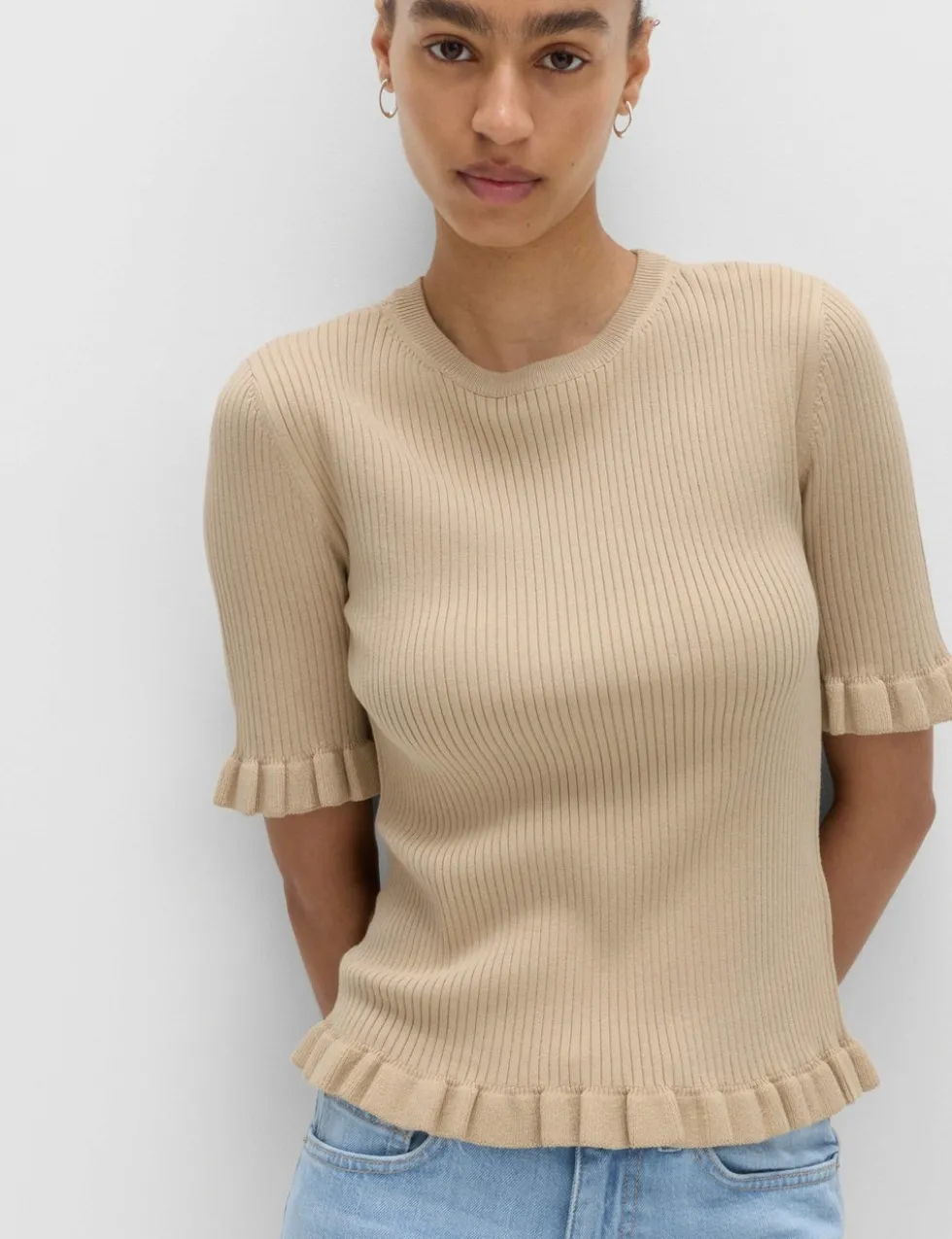 Ribbed Frill Detail Knitted Top
