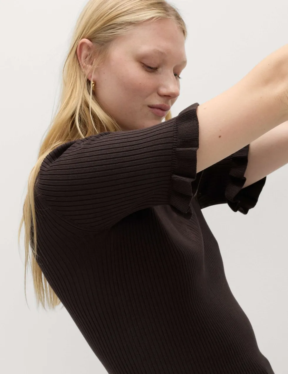Ribbed Frill Detail Knitted Top
