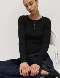 Ribbed Slim Fit Knitted Top