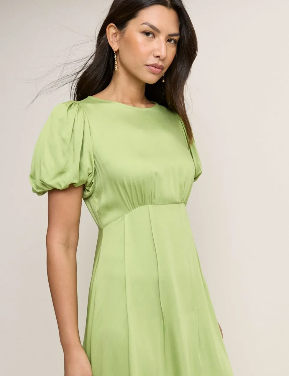 Round Neck Puff Sleeve Midi Waisted Dress