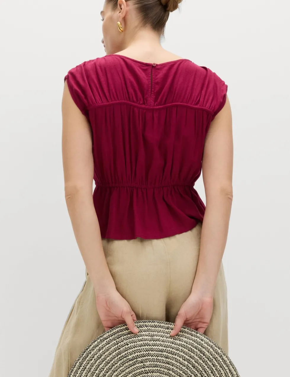Ruched Scoop Neck Regular Fit Top with Linen