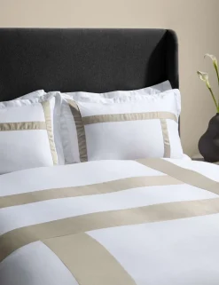 Sateen Applique Bedding Set