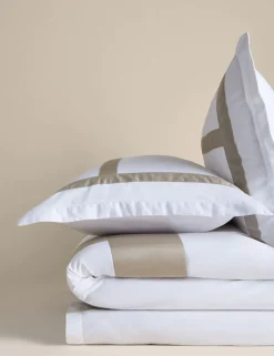 Sateen Applique Bedding Set