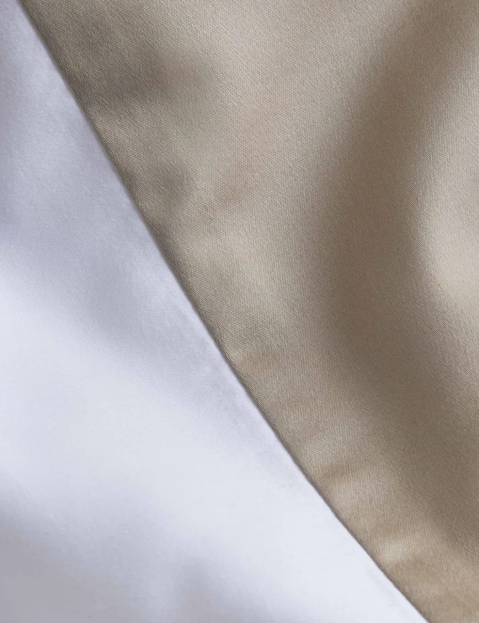 Sateen Applique Bedding Set