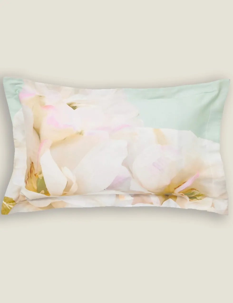 Sateen Gardenia Floral Bedding Set