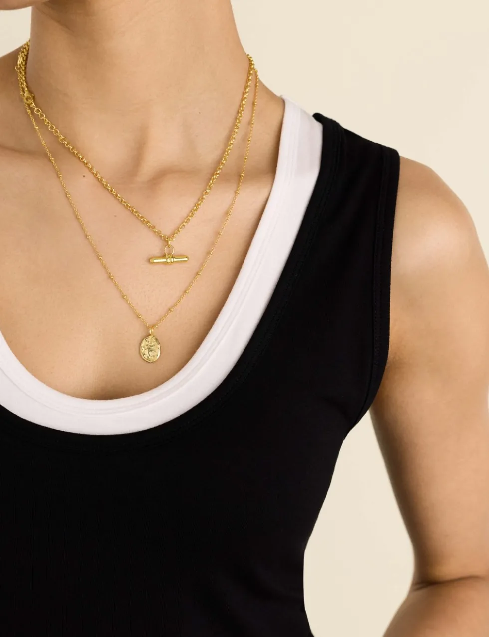 Scoop Neck Fitted Vest