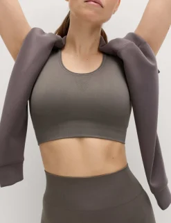 Scoop Neck Seamless Fitted Crop Top