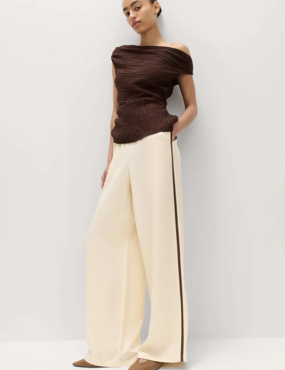 Side Stripe Wide Leg Trousers with Linen