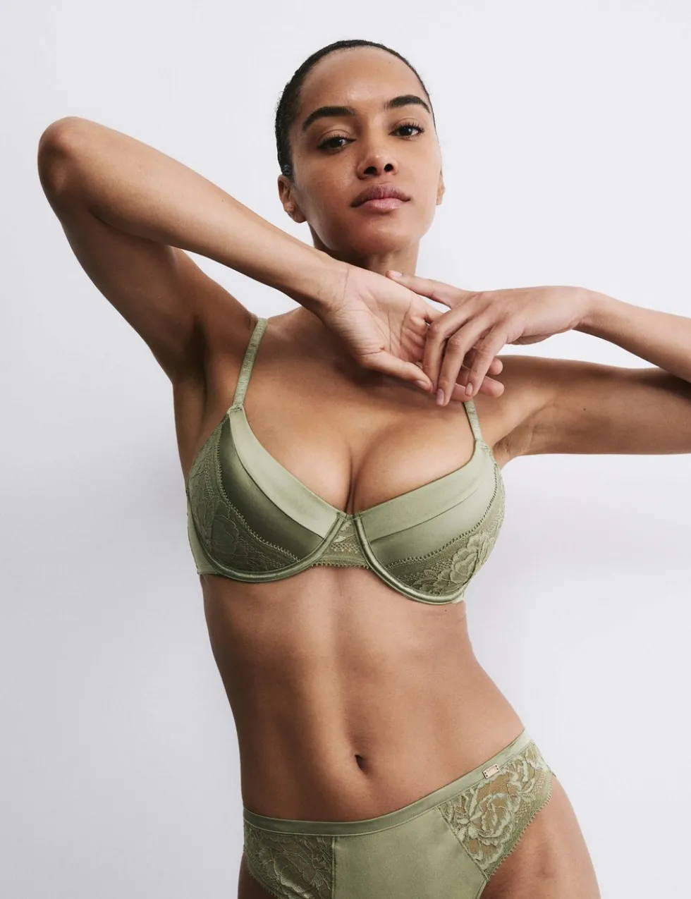 Silk & Lace Wired Scoop Demi Cup Bra (A-E)