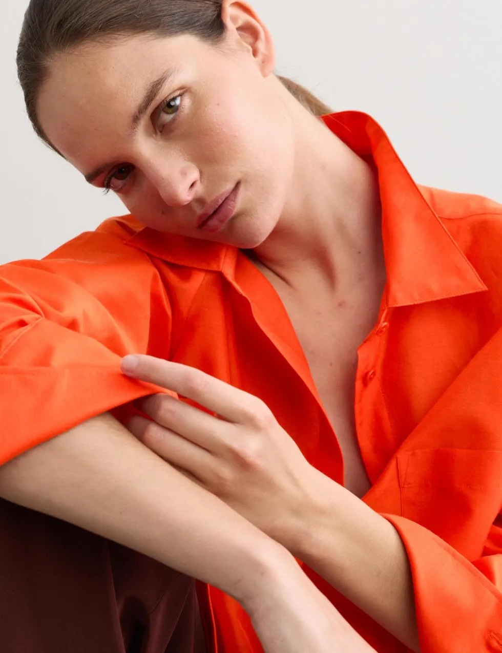 Silk Blend Collared Relaxed Shirt