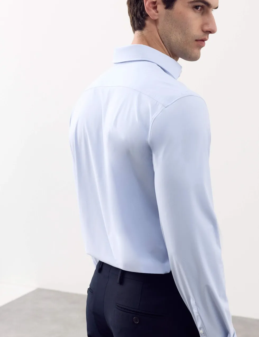 Silm Fit Stretch Performance Shirt