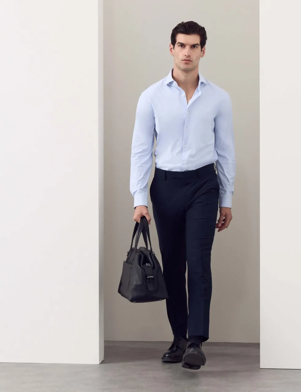 Silm Fit Stretch Performance Shirt