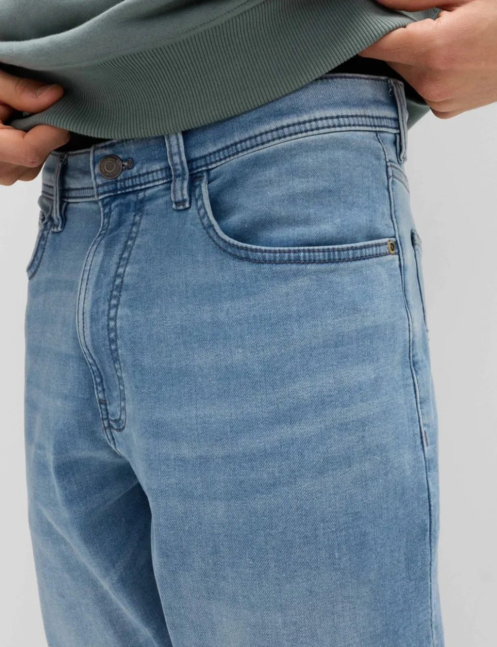 Slim Fit Comfort Stretch Jeans