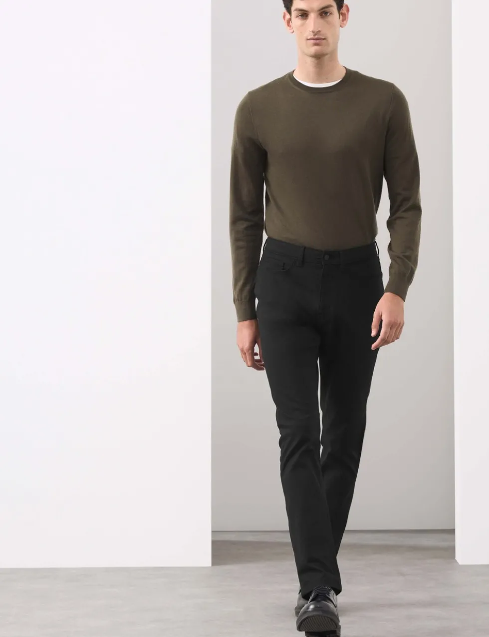 Slim Fit Performance Twill 5 Pocket Trousers