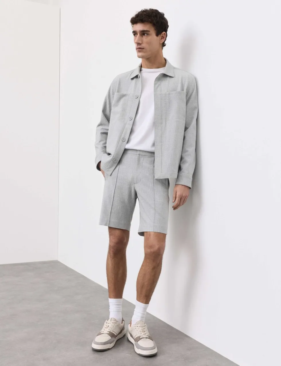 Smart Seersucker Stretch Shorts