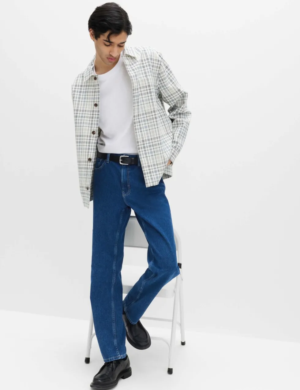 Straight Fit Lightweight Soft Touch Jeans