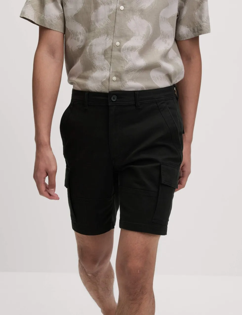 Straight Fit Stretch Cargo Short