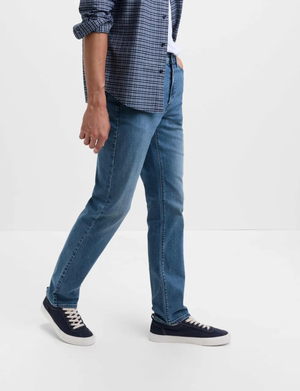Straight Fit Stretch Jeans