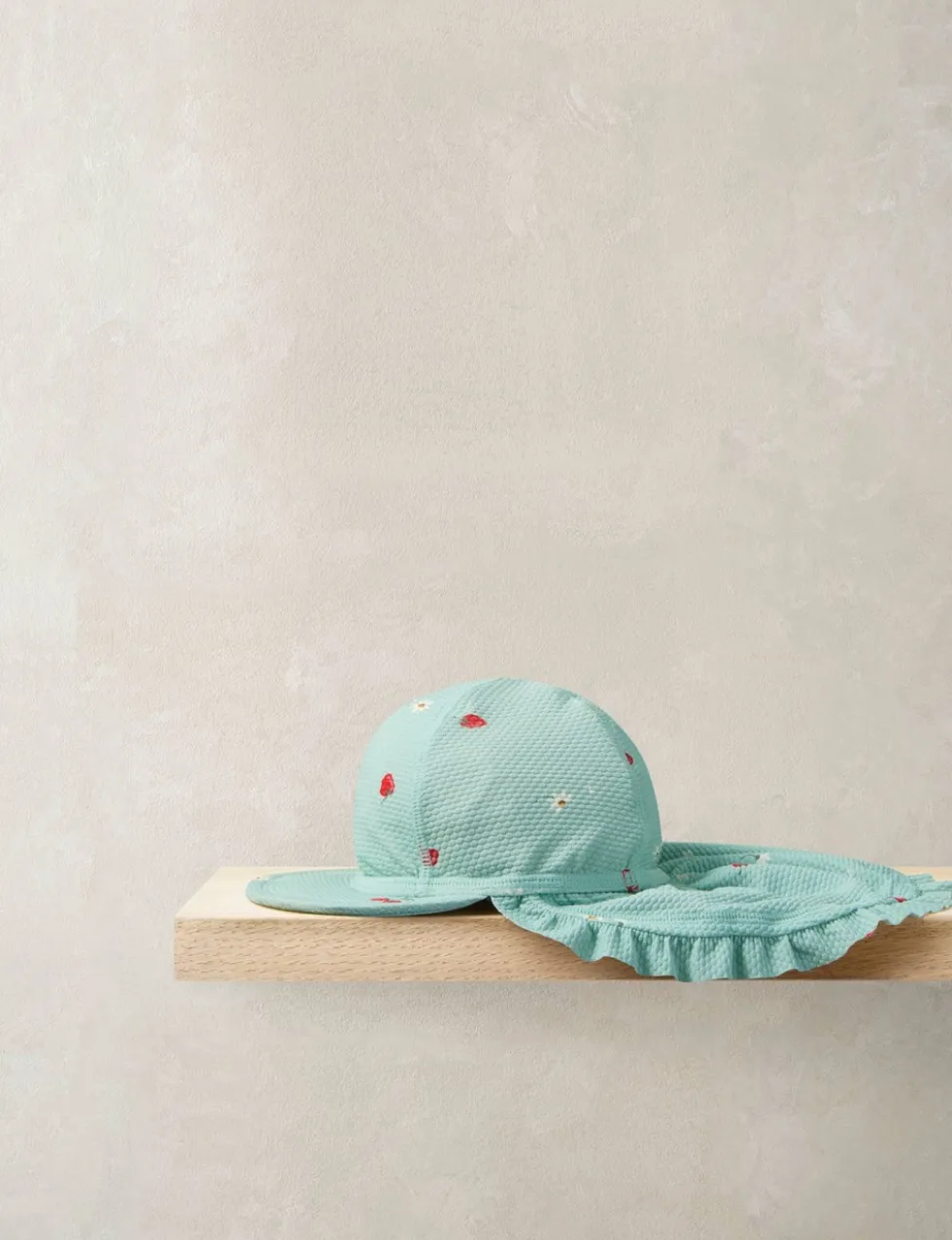 Strawberry Peaked Sun Hat (0-36 Mths)