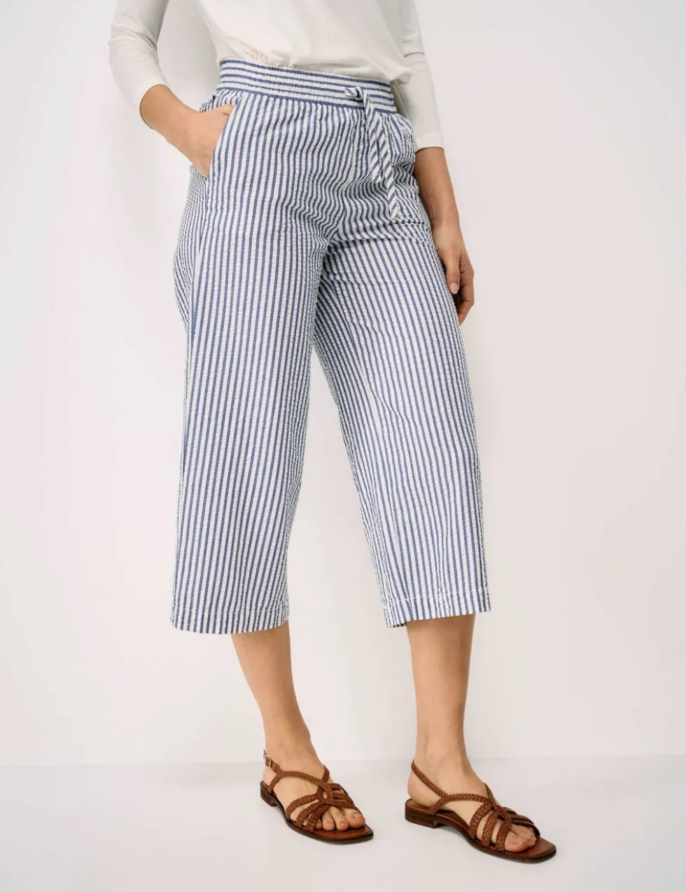 Striped Seersucker Wide Leg Cropped Trousers