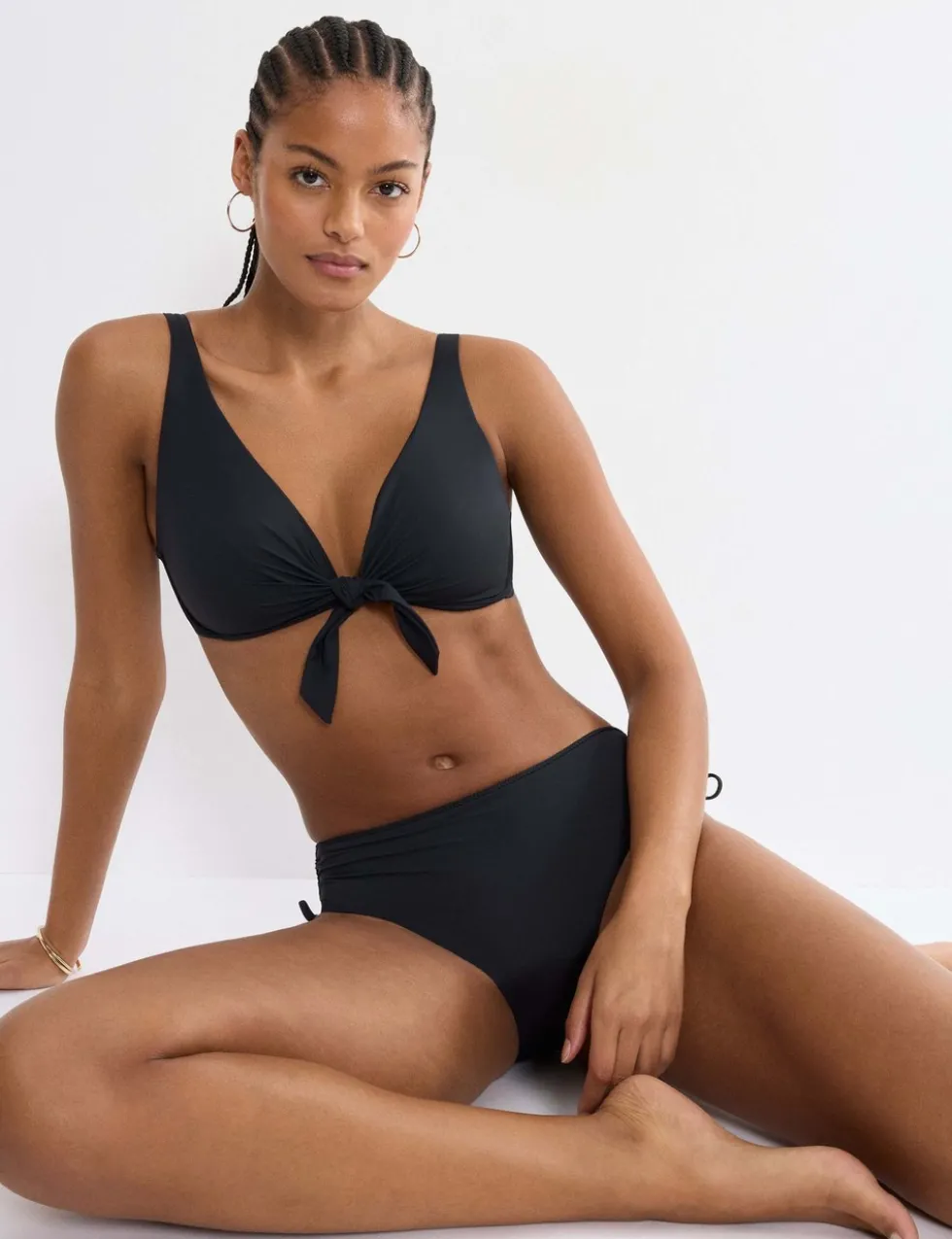 Summer Twist Wired Plunge Bikini Top