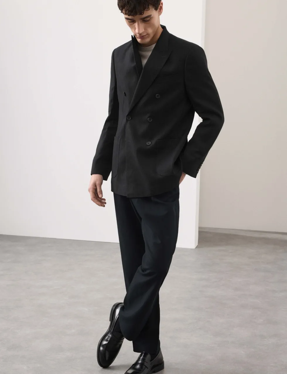 Tailored Fit Italian Linen Blend Double Breasted Blazer
