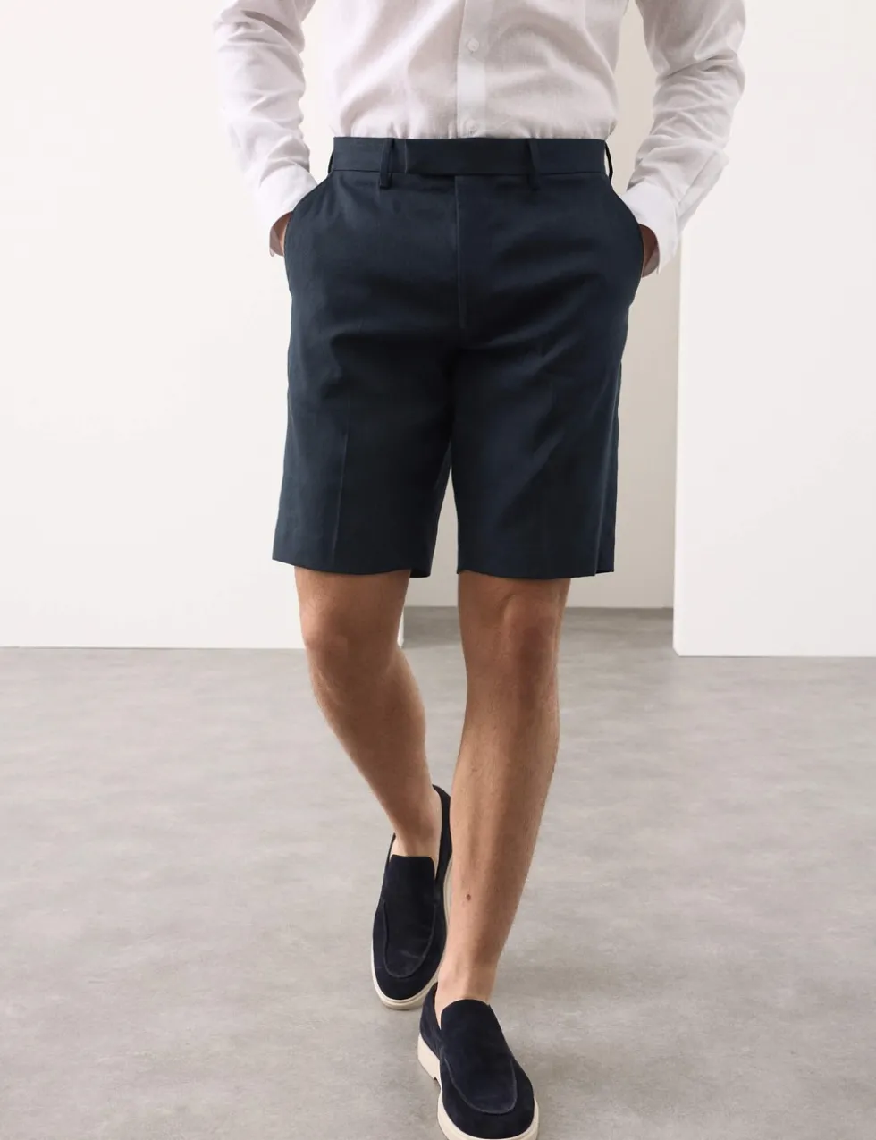 Tailored Fit Italian Performance Linen Blend Suit Shorts