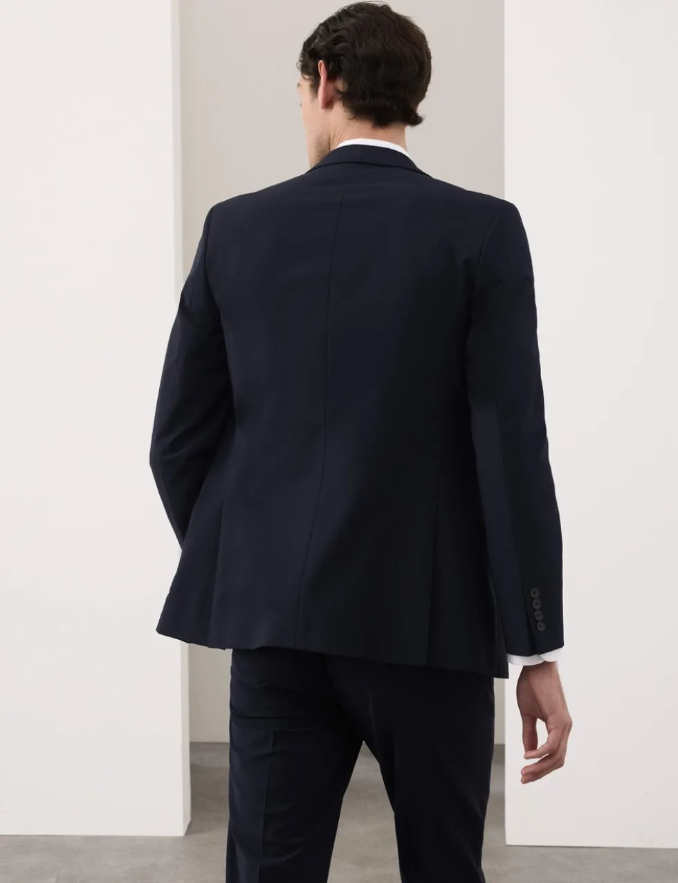Tailored Fit Performance Suit Jacket