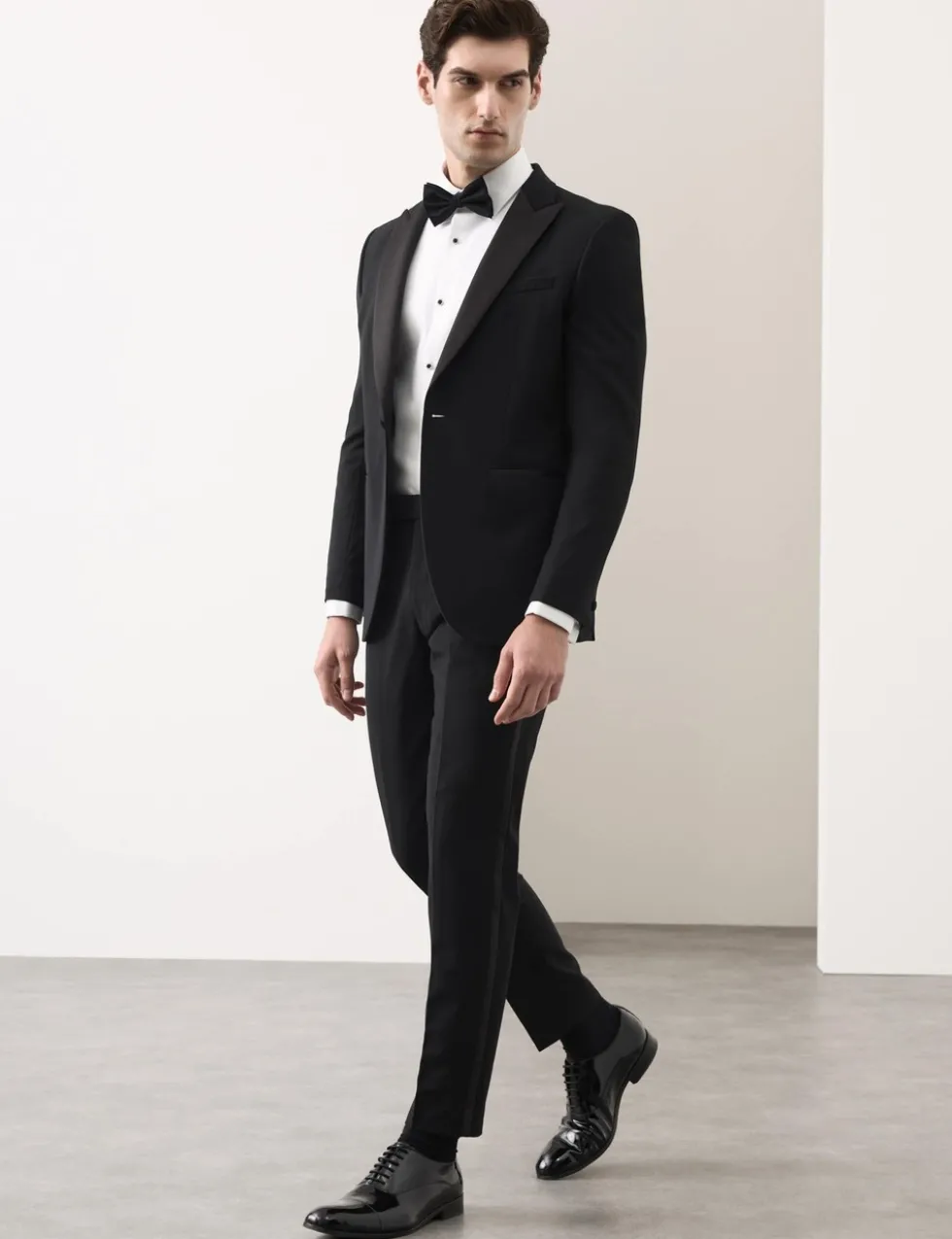 Tailored Fit Performance Pure Cotton Shirt