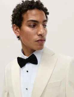 Tailored Fit Velvet Blazer